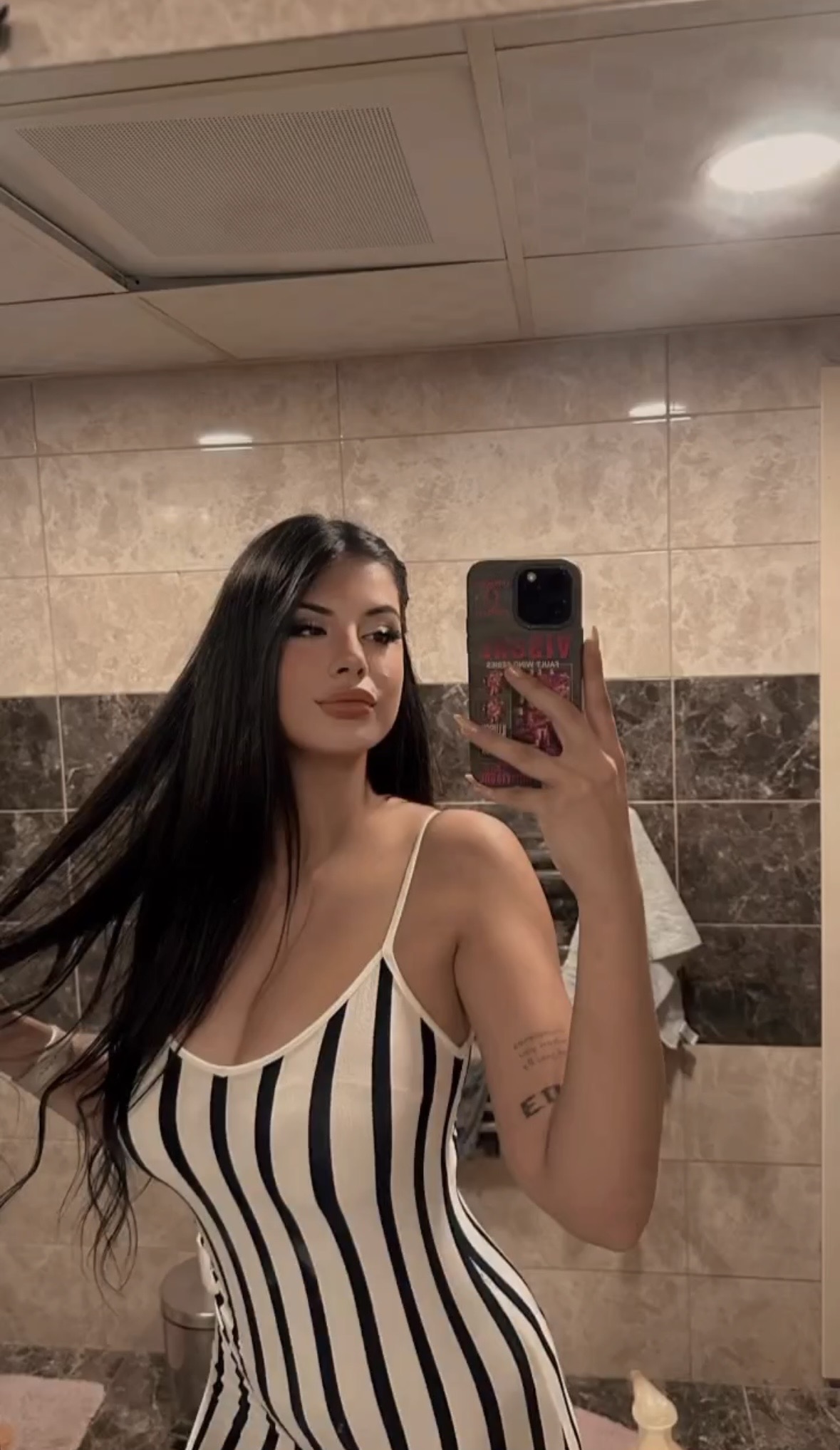 Çağıl Şık Bayan Escort Bayan Merve